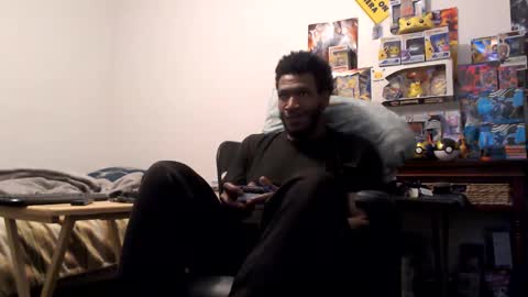 Snapshot of mrsoonicexrated chatting on 10-17-25, 05:32 mrsoonicexrated online show from 10-17-25, 05:32