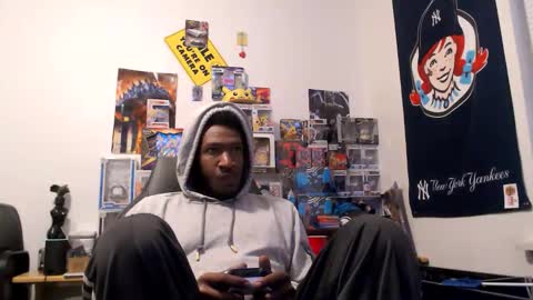 Snapshot of mrsoonicexrated chatting on 10-18-25, 12:24 mrsoonicexrated online show from 10-18-25, 12:24