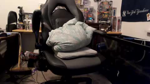 Snapshot of mrsoonicexrated chatting on 11-10-25, 03:38 mrsoonicexrated online show from 11-10-25, 03:38