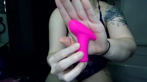 Snapshot of mrstxoxo4594 chatting on 05-05-26, 06:54 Mrstxoxo4594 online show from 05-05-26, 06:54