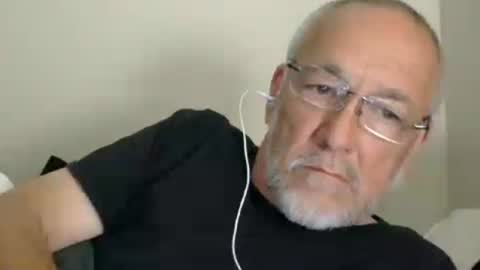 Snapshot of mrtease5 chatting on 07-06-26, 04:09 mrtease5 online show from 07-06-26, 04:09