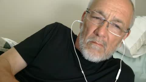 Snapshot of mrtease5 chatting on 07-09-26, 04:16 mrtease5 online show from 07-09-26, 04:16