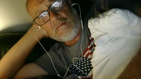 Snapshot of mrtease5 chatting on 07-19-26, 07:56 mrtease5 online show from 07-19-26, 07:56
