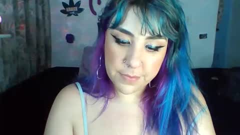 Snapshot of mrvenusx chatting on 11-21-25, 01:48 Mrs Venus online show from 11-21-25, 01:48