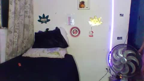 Snapshot of mrvenusx chatting on 01-07-26, 01:08 Mrs Venus online show from 01-07-26, 01:08