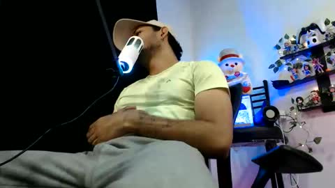 Snapshot of mrvgs chatting on 06-05-26, 02:18 Mr Vgs online show from 06-05-26, 02:18