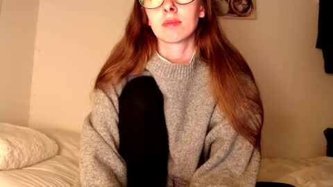 Snapshot of ms__mila chatting on 03-18-26, 09:51 online show from 03-18-26, 09:51