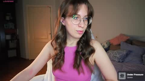 Snapshot of ms_allison chatting on 05-10-26, 05:29 Allison online show from 05-10-26, 05:29