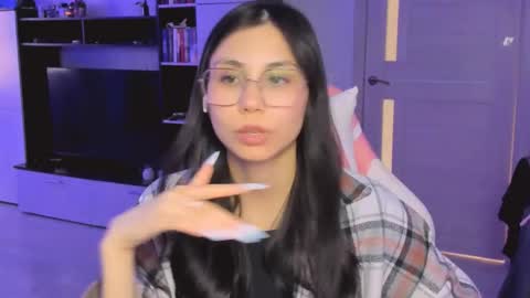 ms_emily_ online show from 04-15-26, 11:50