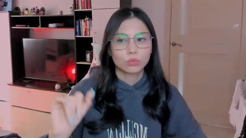 ms_emily_ online show from 04-23-26, 12:29