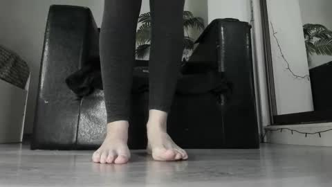 Snapshot of ms_enigma chatting on 02-18-25, 01:33 Goddess. Miss. Lady. Queen. Madam Milady online show from 02-18-25, 01:33