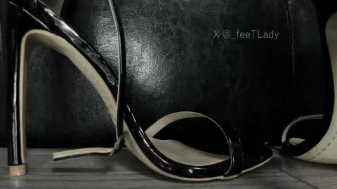 Snapshot of ms_enigma chatting on 11-09-25, 03:43 Goddess. Miss. Lady. Queen. Madam Milady online show from 11-09-25, 03:43