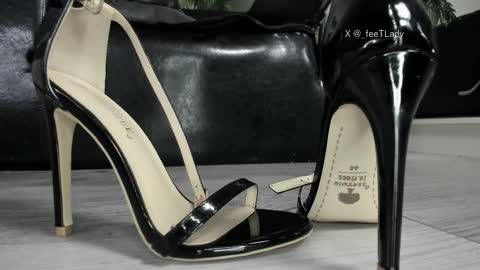 Snapshot of ms_enigma chatting on 03-02-26, 05:20 Goddess. Miss. Lady. Queen. Madam Milady online show from 03-02-26, 05:20