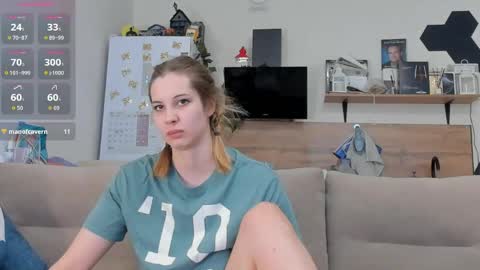 Snapshot of ms_foryou chatting on 04-27-26, 03:32 Ms ForYOU online show from 04-27-26, 03:32