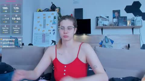 Snapshot of ms_foryou chatting on 05-02-26, 04:17 Ms ForYOU online show from 05-02-26, 04:17