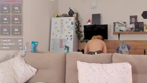 Snapshot of ms_foryou chatting on 05-04-26, 04:47 Ms ForYOU online show from 05-04-26, 04:47