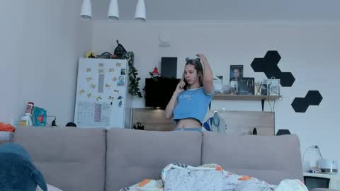 Snapshot of ms_foryou chatting on 06-04-26, 03:45 Ms ForYOU online show from 06-04-26, 03:45