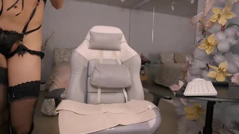 Samantha online show from 12-17-24, 10:54