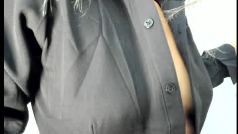 Snapshot of ms_lunarose chatting on 05-16-26, 02:19 ms_lunarose online show from 05-16-26, 02:19