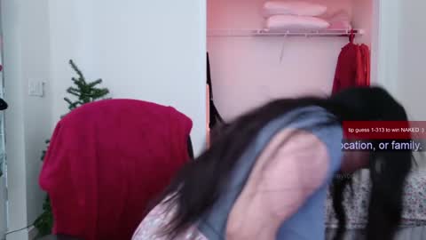 R o r i  SnapChat heyroriv2 wednesday - sunday Noon oclock mountain - 5pm mountain online show from 12-12-24, 08:21