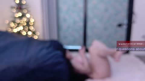 R o r i  SnapChat heyroriv2 wednesday - sunday Noon oclock mountain - 5pm mountain online show from 12-19-24, 10:32