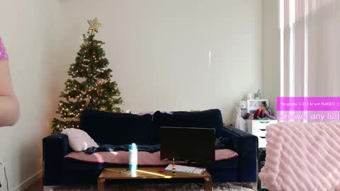 R o r i  SnapChat heyroriv2 wednesday - sunday Noon oclock mountain - 5pm mountain online show from 03-07-26, 04:15