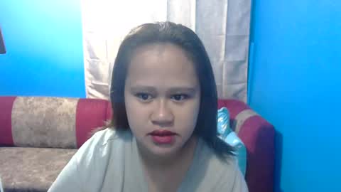 Snapshot of ms_nathalie chatting on 02-12-25, 12:27 Nathalie online show from 02-12-25, 12:27