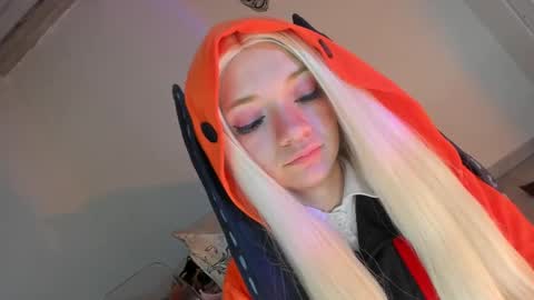 Snapshot of ms_pickless chatting on 10-07-25, 02:36 Annabelle online show from 10-07-25, 02:36