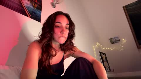 ms_sophiee online show from 04-19-26, 08:44