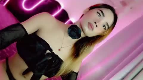 Snapshot of mscherry_ chatting on 01-12-26, 05:45 mscherry_ online show from 01-12-26, 05:45