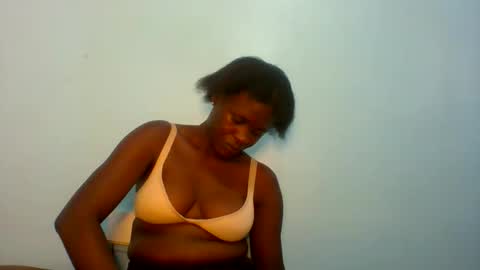 mseseseko0 online show from 05-17-26, 11:39