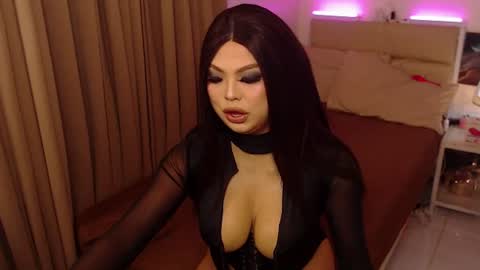 Snapshot of msgoldencum chatting on 06-15-26, 10:17 MSGOLDENCUM online show from 06-15-26, 10:17