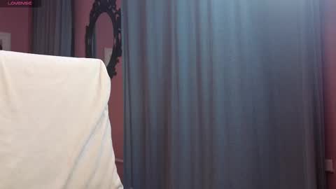 Snapshot of msmonte chatting on 10-30-25, 12:28 Lina  Help me to reach 100 thumbs up  online show from 10-30-25, 12:28