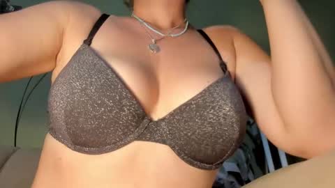 MsPurrfectLove online show from 03-01-25, 02:04