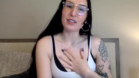 Snapshot of msrubyhayes chatting on 12-09-24, 06:46 Ruby online show from 12-09-24, 06:46