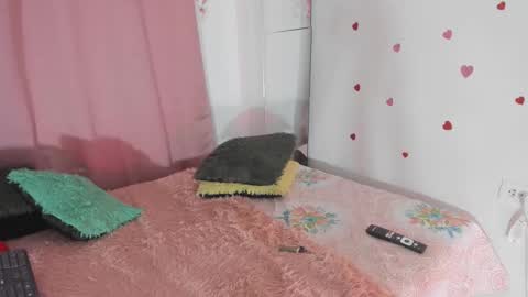 Snapshot of msschloee chatting on 02-01-26, 01:26 Chloe new account online show from 02-01-26, 01:26