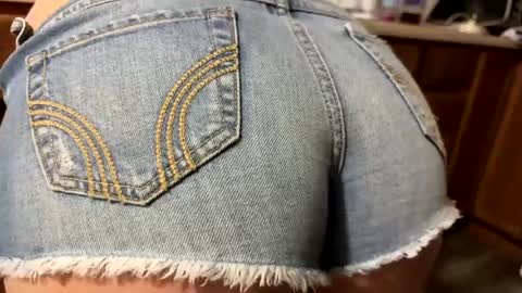 MssquirtRKy online show from 07-15-26, 05:02