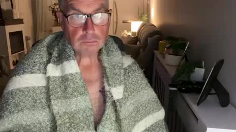 Snapshot of mtb1697 chatting on 09-28-25, 10:48 mtb1697 online show from 09-28-25, 10:48