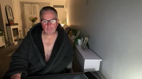 Snapshot of mtb1697 chatting on 10-19-25, 12:00 mtb1697 online show from 10-19-25, 12:00