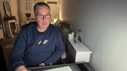 Snapshot of mtb1697 chatting on 12-04-25, 11:02 mtb1697 online show from 12-04-25, 11:02