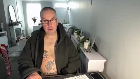 Snapshot of mtb1697 chatting on 12-16-25, 11:37 mtb1697 online show from 12-16-25, 11:37