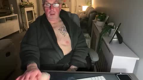 Snapshot of mtb1697 chatting on 02-01-26, 11:25 mtb1697 online show from 02-01-26, 11:25