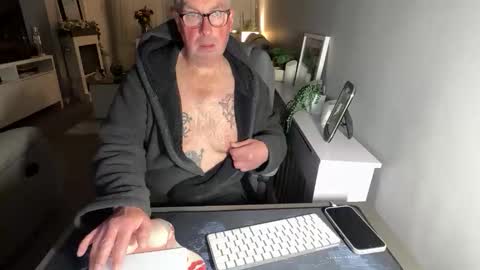 Snapshot of mtb1697 chatting on 03-12-26, 12:50 mtb1697 online show from 03-12-26, 12:50