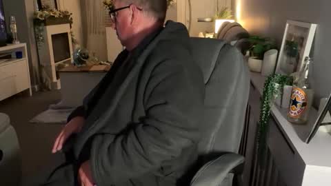 Snapshot of mtb1697 chatting on 03-15-26, 08:37 mtb1697 online show from 03-15-26, 08:37