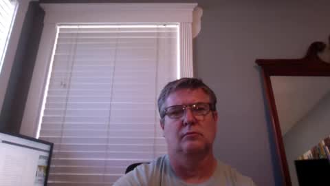 Snapshot of mtbrdr73 chatting on 09-29-25, 07:30 mtbrdr73 online show from 09-29-25, 07:30