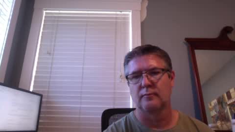 Snapshot of mtbrdr73 chatting on 09-30-25, 10:04 mtbrdr73 online show from 09-30-25, 10:04