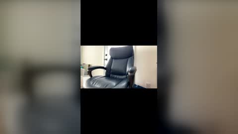 Snapshot of mtllove69 chatting on 03-09-26, 03:05 mtllove69 online show from 03-09-26, 03:05