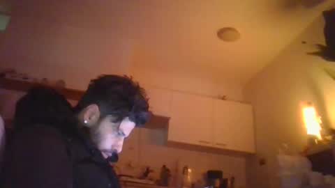 Snapshot of mucha950218 chatting on 10-24-25, 03:36 mucha950218 online show from 10-24-25, 03:36