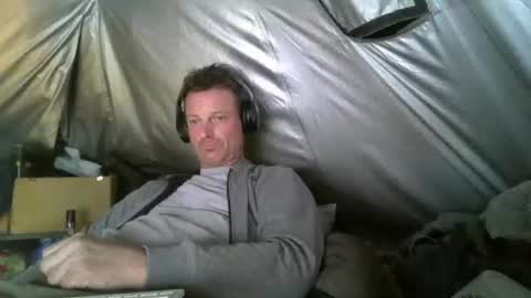 Snapshot of mudjimba chatting on 06-06-26, 06:45 mudjimba online show from 06-06-26, 06:45
