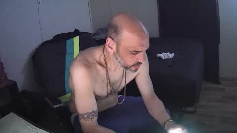 Muffdiver online show from 03-21-26, 07:24